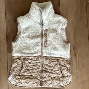 Abercrombie vest